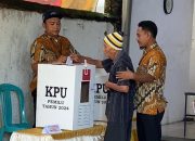 Ratusan Warga Di Jombang Lakukan Pencoblosan Ulang Hari Ini