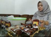 Berkah Musim Haji, Produsen Sambal Pecel Kemasan Di Jombang Kebanjiran Pesanan Dari Para Jamaah Calon Haji