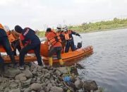 Seorang Pria Ditemukan T3was Tenggelam Dengan Kaki Terikat Batu Pemberat Di Sungai Brantas Jombang