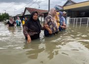 Ketinggian Banjir Di Kesamben Jombang Capai Satu Meter, Jalan Antar Kabupaten Ditutup Total