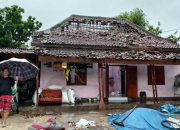 Jumlah Rumah Yang Rusak Akibat Angin Puting Beliung Di Jombang Terus Bertambah