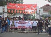 Hari Anti Korupsi Sedunia, Kantor DPMD Jombang Didemo Warga