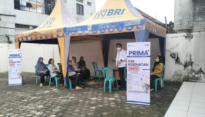 Hari Kasih Sayang, BRI di Jombang Gelar Layanan Cek Kesehatan Gratis Bagi Pensiunan