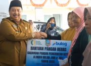 Tekan Inflasi, Pemkab Jombang Bagikan 2.200 ton Beras Kepada Warga