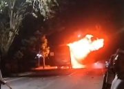 Pengemudi Motor Tewas Setelah Bertabrakan Dengan Bus Hingga Terbakar di Jalan Raya Jombang Nganjuk