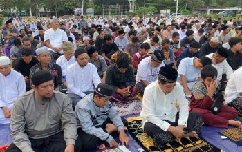 Ribuan Warga Gelar Shalat Iedul Adha di Halaman Jombang Muhammadiyah Center