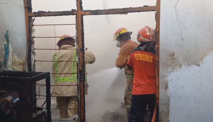 Rumah Warga di Mojoagung Jombang Ludes Terbakar Diduga Akibat Konsleting Listrik