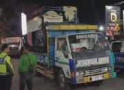 Diduga Tak Sadar Muatan Combi Menonjol, Pemotor Tewas Tertabrak Truk di Jombang