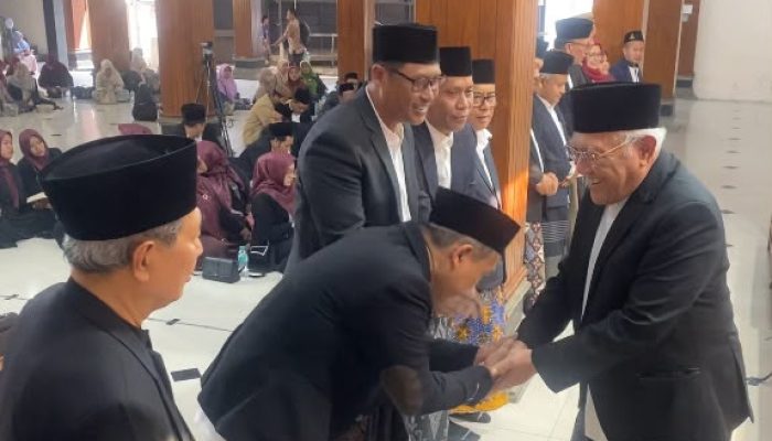 IKAPETE 2026–2030 Resmi Dilantik di Tebuireng Jombang, Gus Kikin Dorong Alumni Perkuat Sinergi Pengabdian